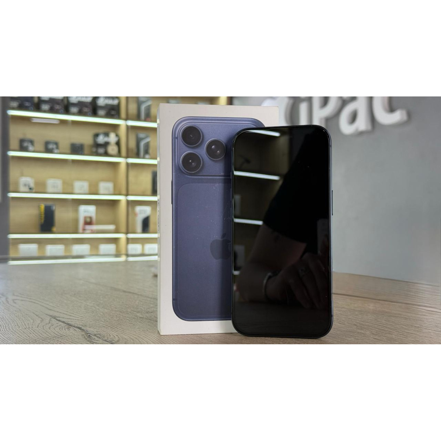 Apple iPhone 17 Pro 256 ГБ Темно-синий eSIM 